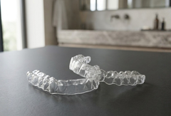 Clear Aligners for Travel, Work, and Daily Life in the USA