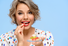 Eating Out With Clear Aligners: Restaurant Survival Guide