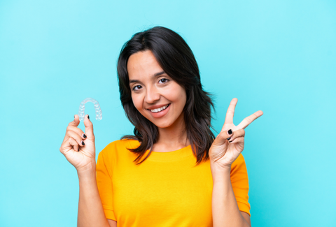 How Do Invisible Braces Work? A Comprehensive Guide