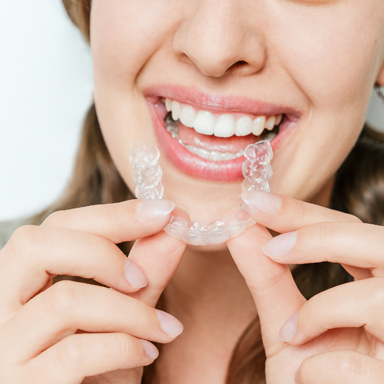 Affordable Clear Braces delivered to the comfort of your home